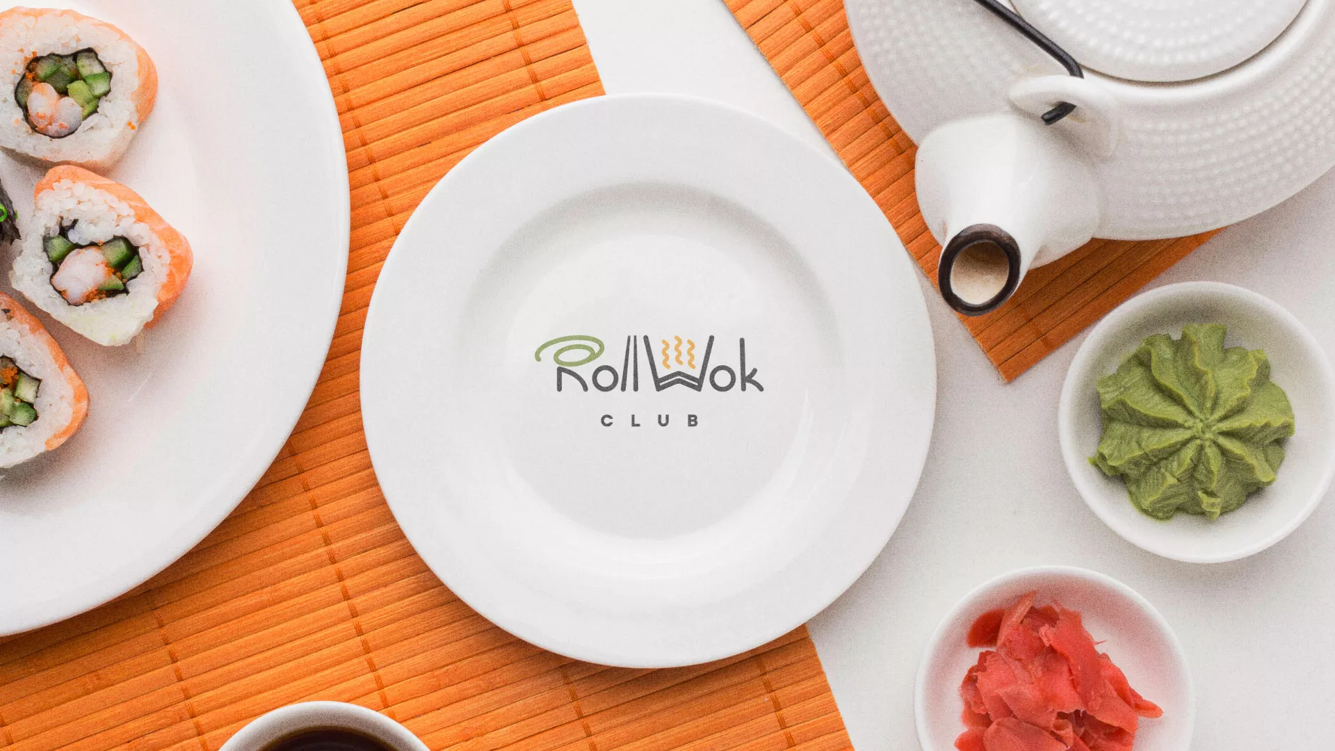 Разработка логотипа и фирменного стиля суши-бара «Roll Wok Club» в Канске